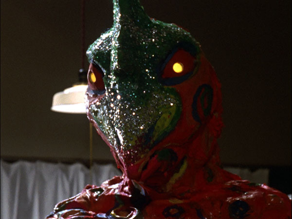 ultraseven-bd_45-mov-01_19_19_07-still004