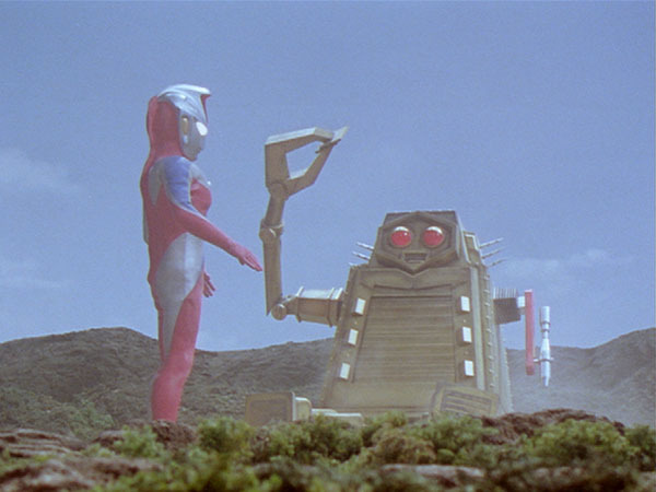 ultraman_cosmos_044-mov-01_20_38_12-still001
