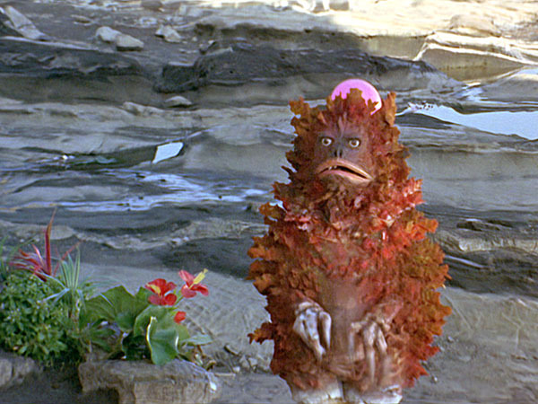 ultraman_08-mov-01_18_54_17-still007