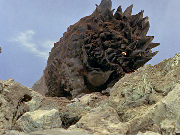 ultraman_08-mov-01_11_17_21-still006