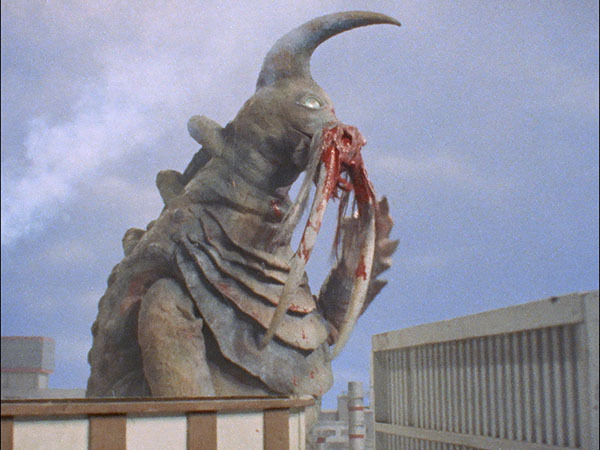 ultramantaro_010-mov-01_09_24_10-still001