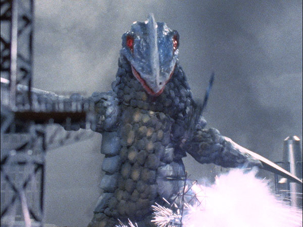 ultramanleo_003-mov-01_12_54_08-still001